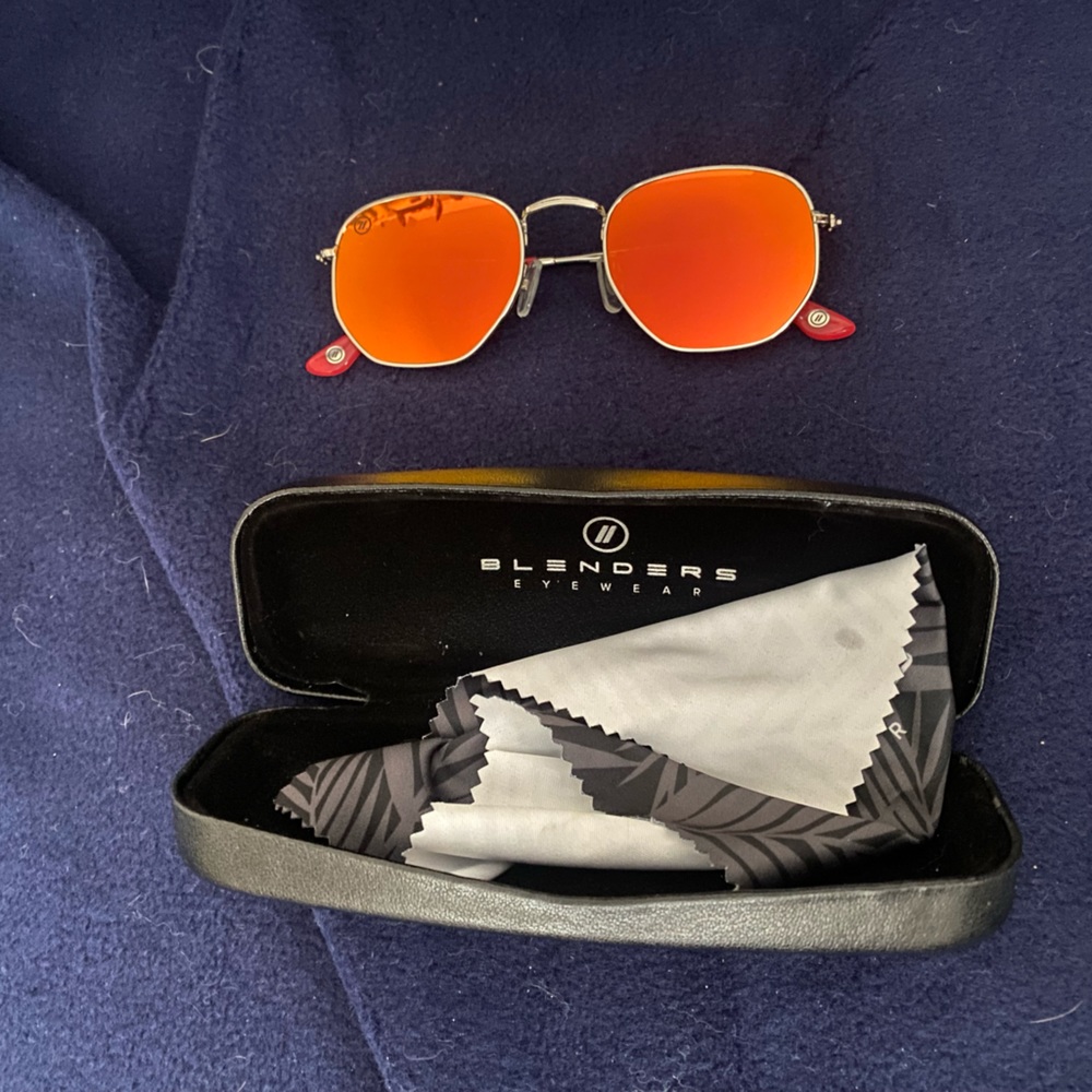 Blenders hexagon frame sunglasses